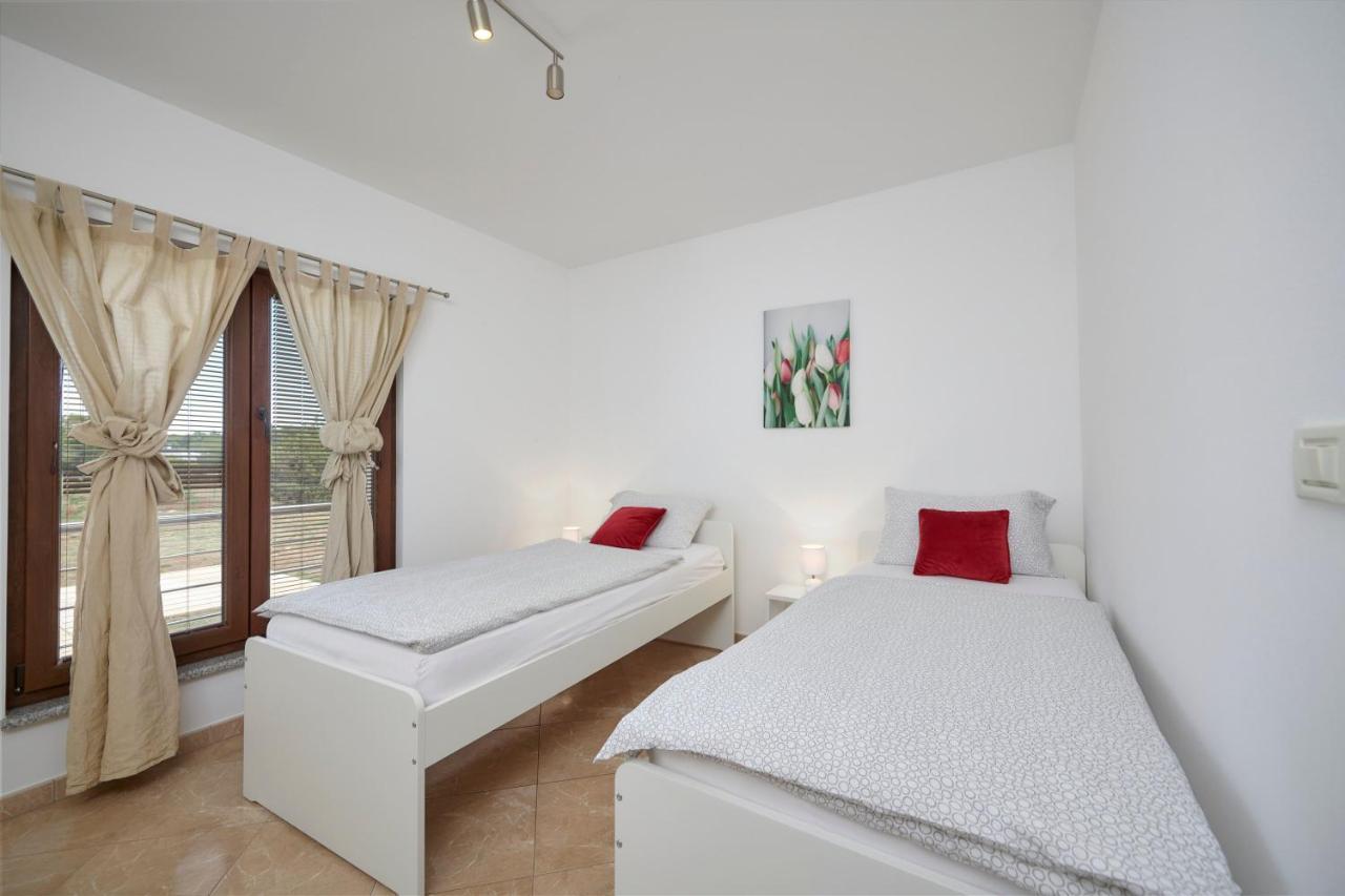 Villa Bartona For 8 Persons With Private Swimmingpool PUY Exterior foto