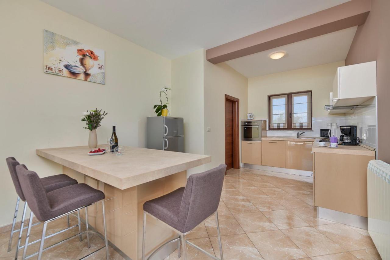 Villa Bartona For 8 Persons With Private Swimmingpool PUY Exterior foto