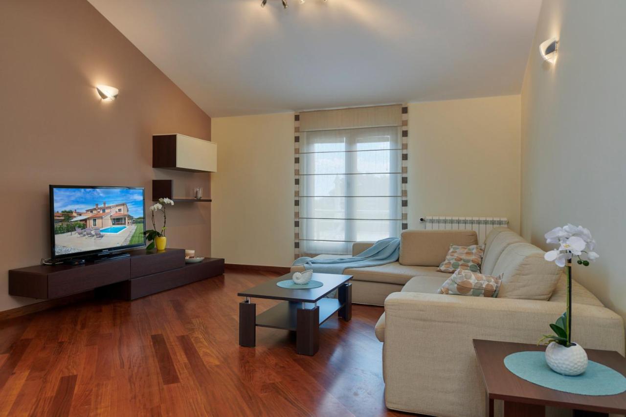 Villa Bartona For 8 Persons With Private Swimmingpool PUY Exterior foto