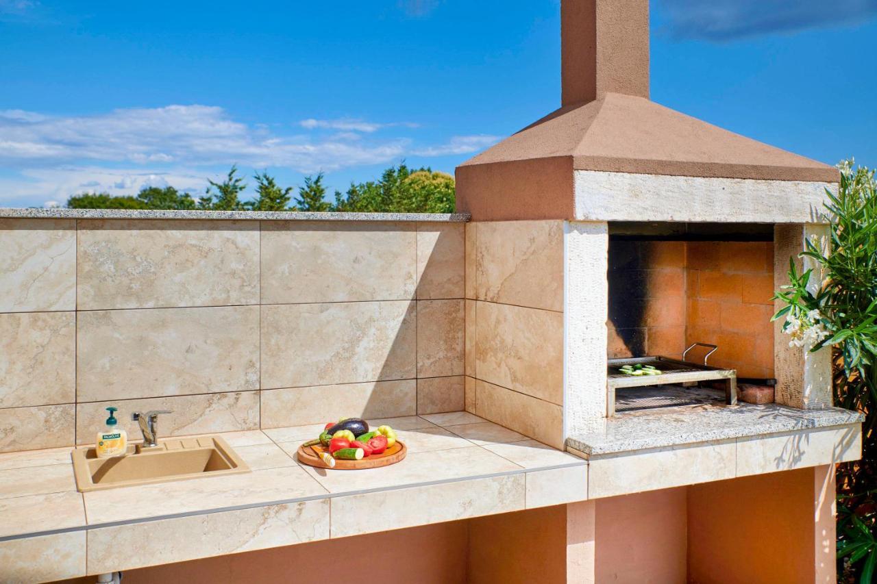 Villa Bartona For 8 Persons With Private Swimmingpool PUY Exterior foto