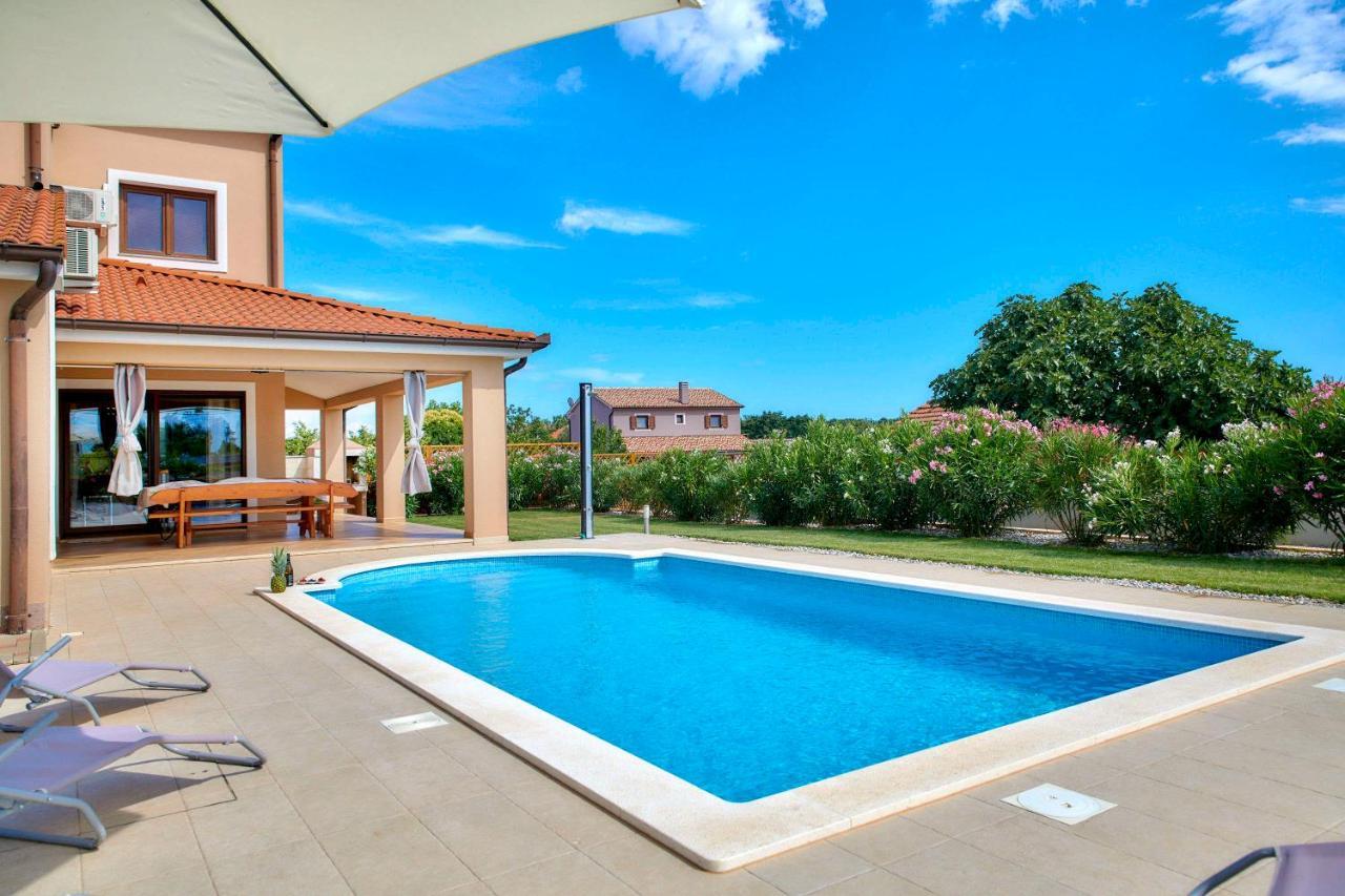 Villa Bartona For 8 Persons With Private Swimmingpool PUY Exterior foto